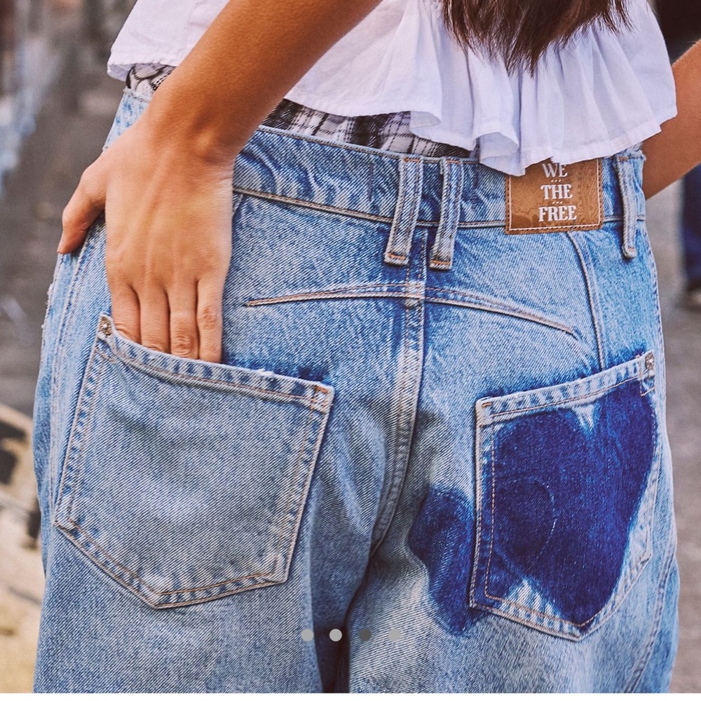 ❤️We The Free People Shadow Patch Heart Barrel Good Luck Jeans - Picture 7 of 12